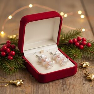 Chic Floral Pearl Earrings